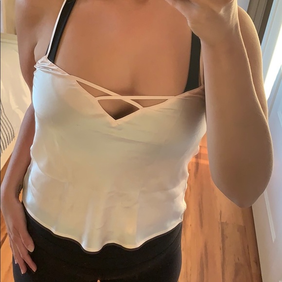 2pc Satin Top Bundle - Picture 5 of 6